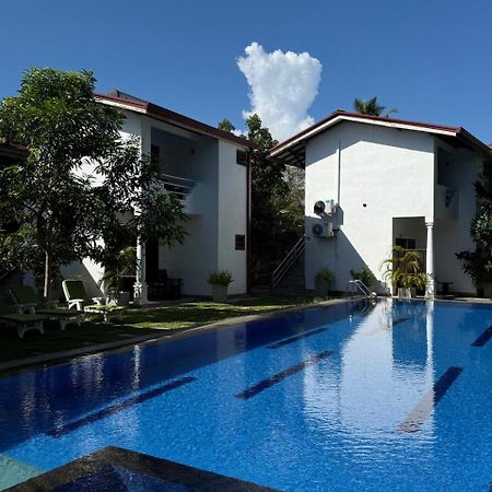 Riverside Cabanas Mirissa Ngoại thất bức ảnh