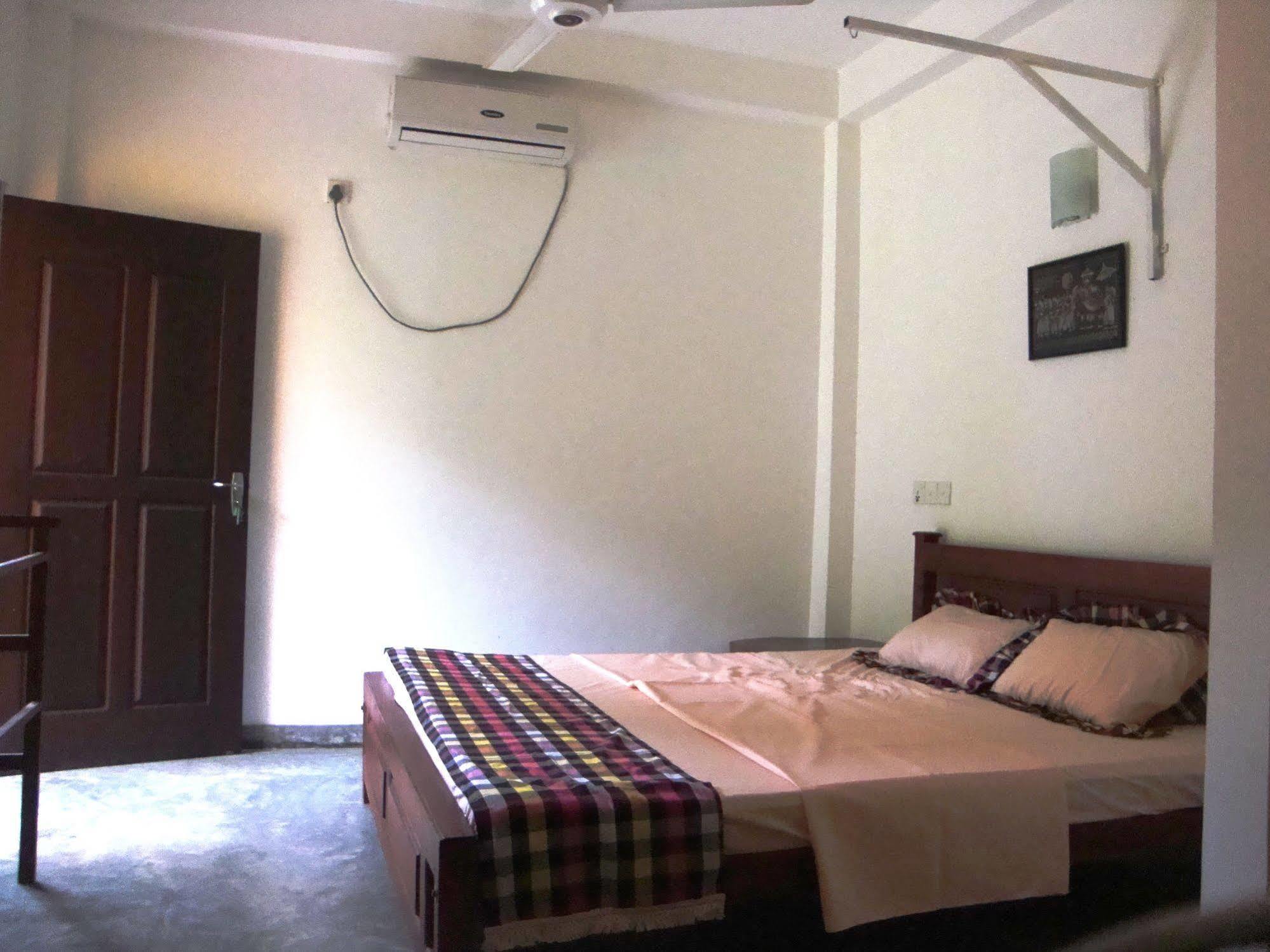 Riverside Cabanas Mirissa Ngoại thất bức ảnh